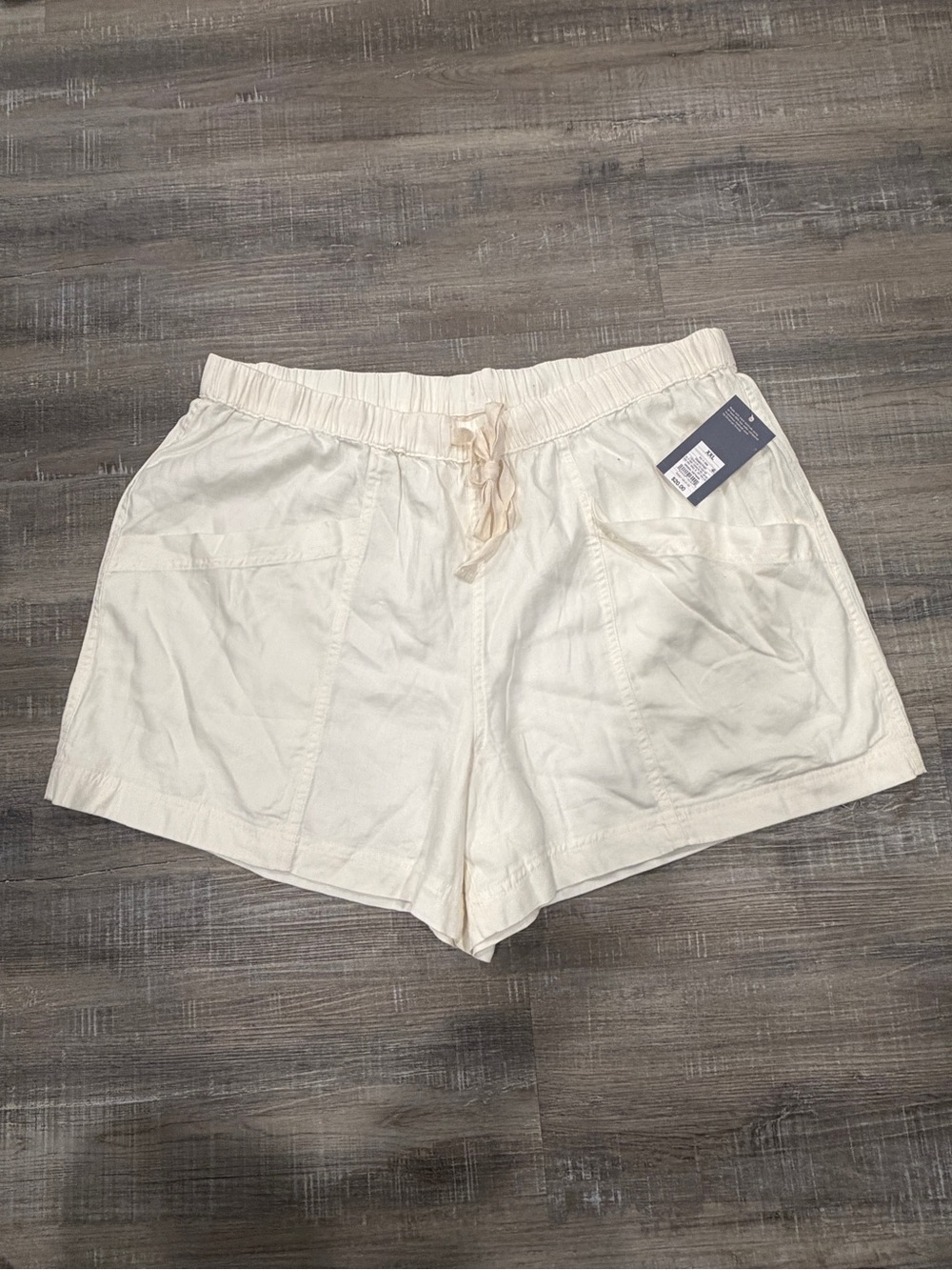 Universal Thread Cream Elastic-Waist Utility Bermudas